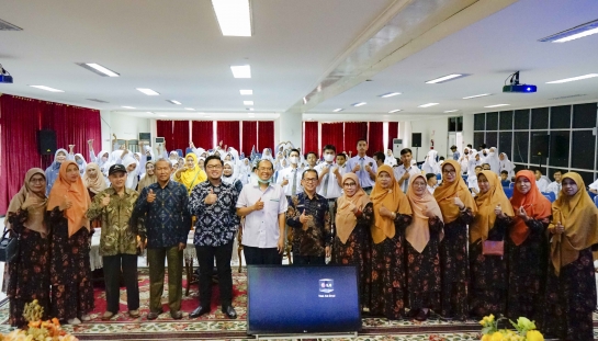 Foto Bersama Majelis Guru